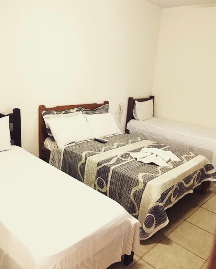 Hotel Santos Campina Verde Zewnętrze zdjęcie